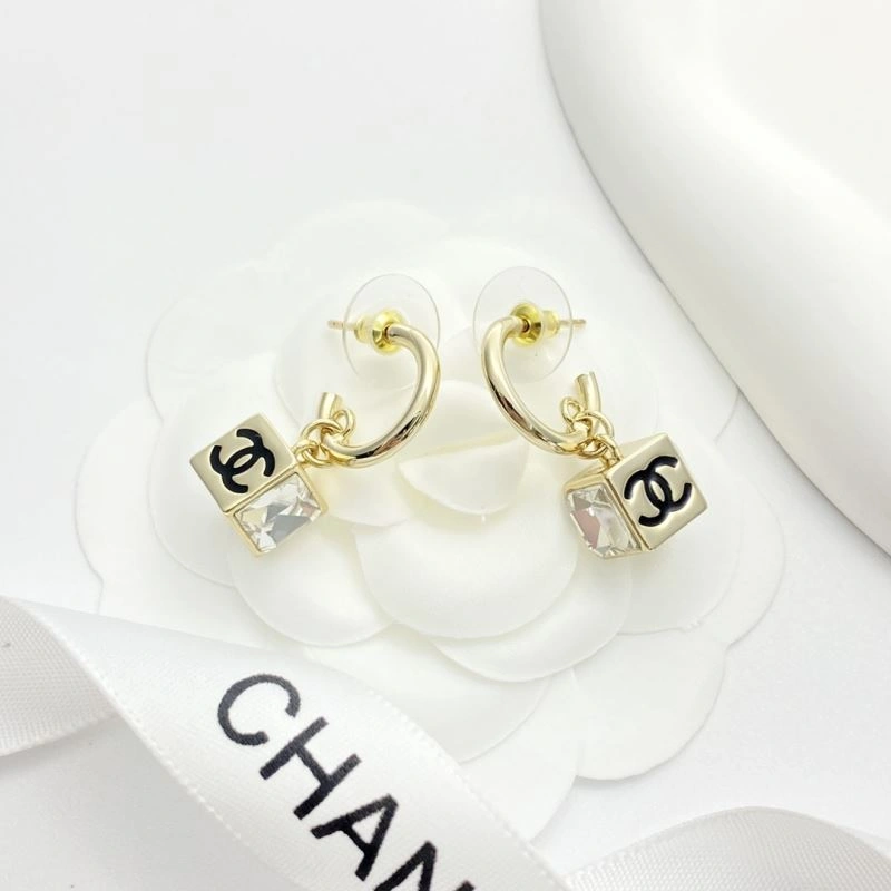 Vibrant Chanel Earrings 226042