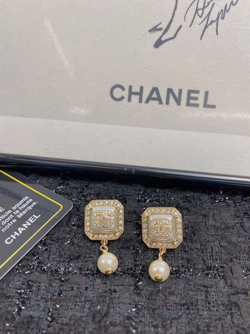 Durable Chanel Earrings 226039