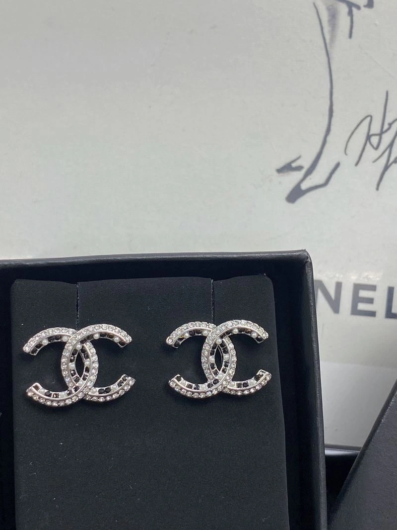 Practical Chanel Earrings 226044