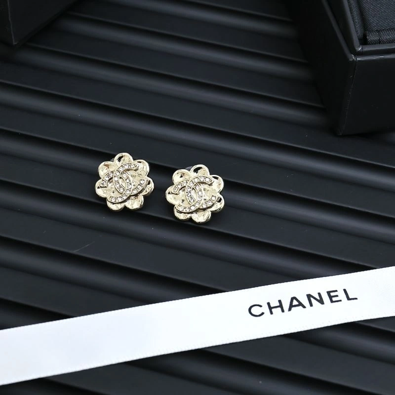 Breathable Chanel Earrings 226055