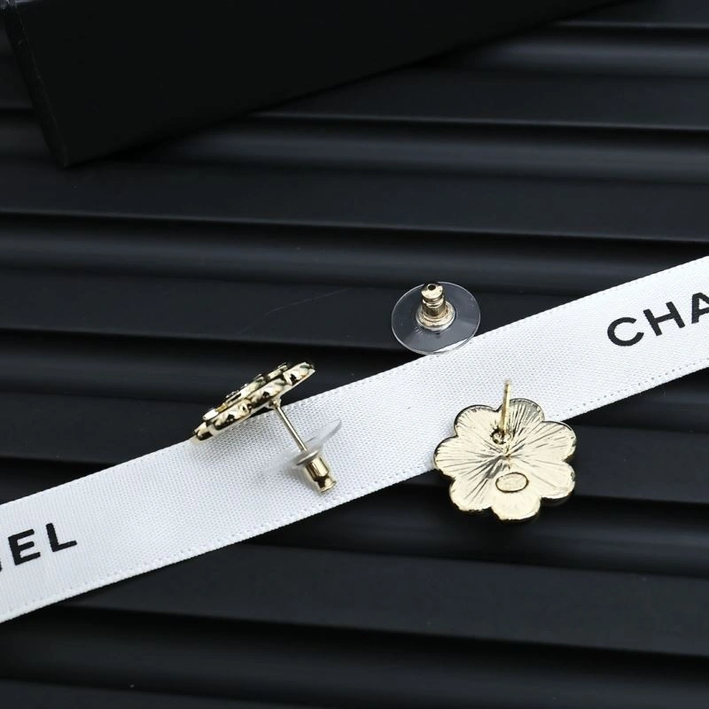 Breathable Chanel Earrings 226055