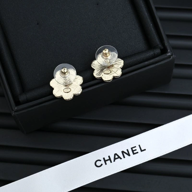 Breathable Chanel Earrings 226055