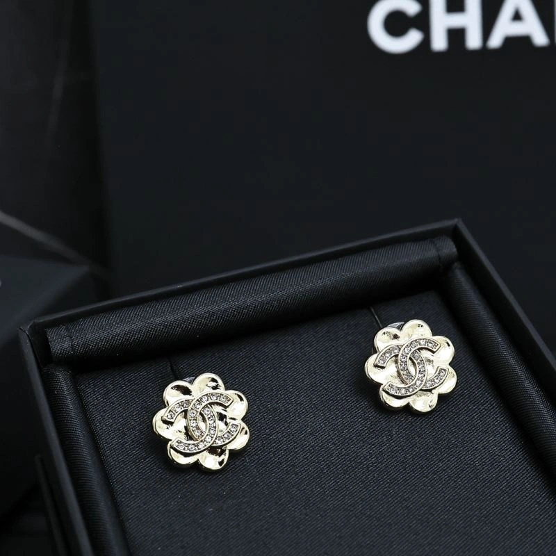 Breathable Chanel Earrings 226055