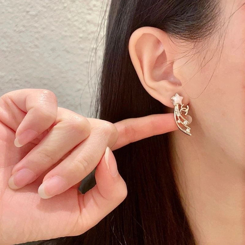 Chanel Earrings Attractive 226035