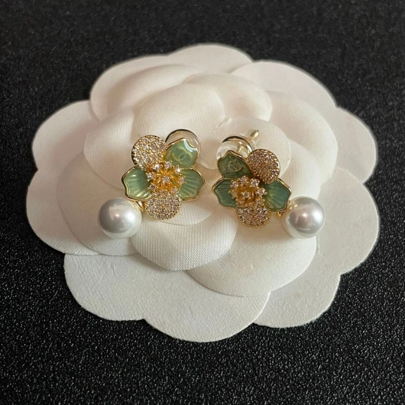 Trendy Chanel Earrings 226022