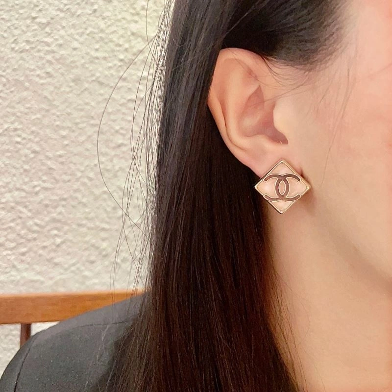 Chanel Earrings Popular 226026