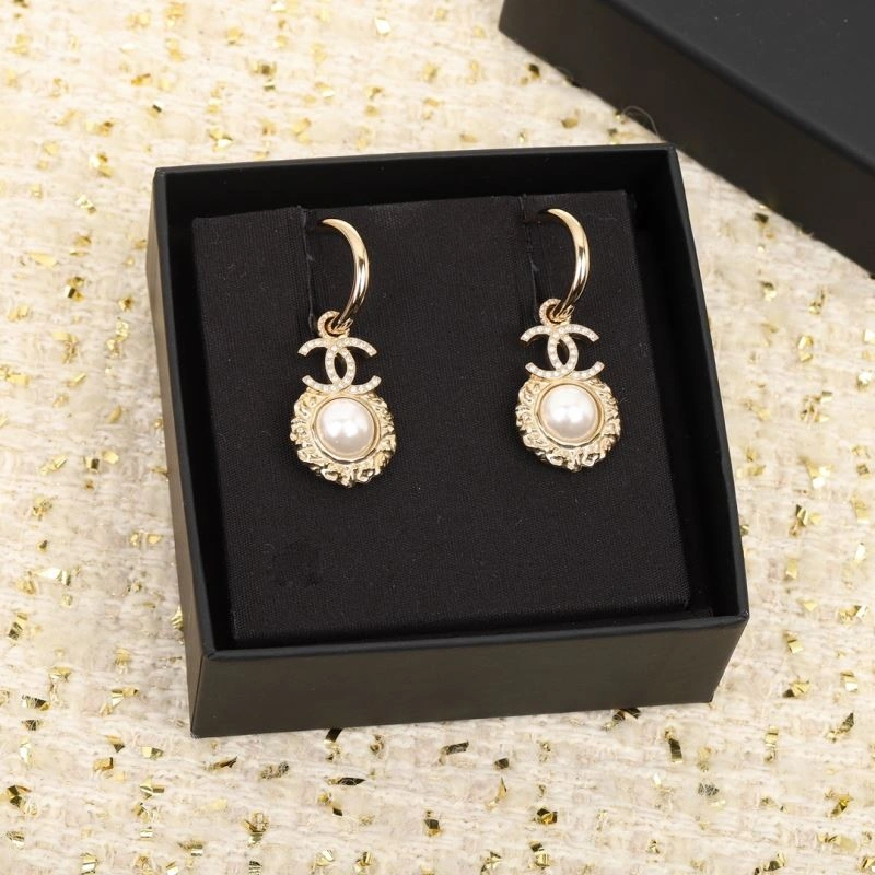 Supportive Chanel Earrings 226027
