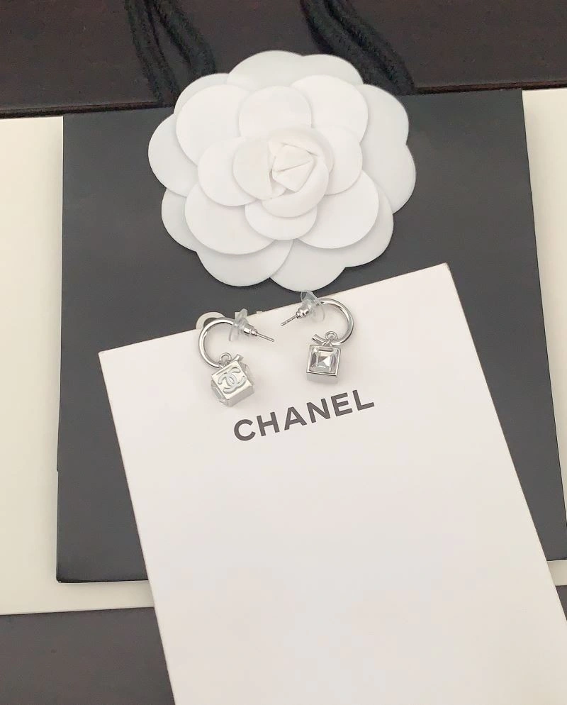 Chanel Earrings EasyMatch 226018