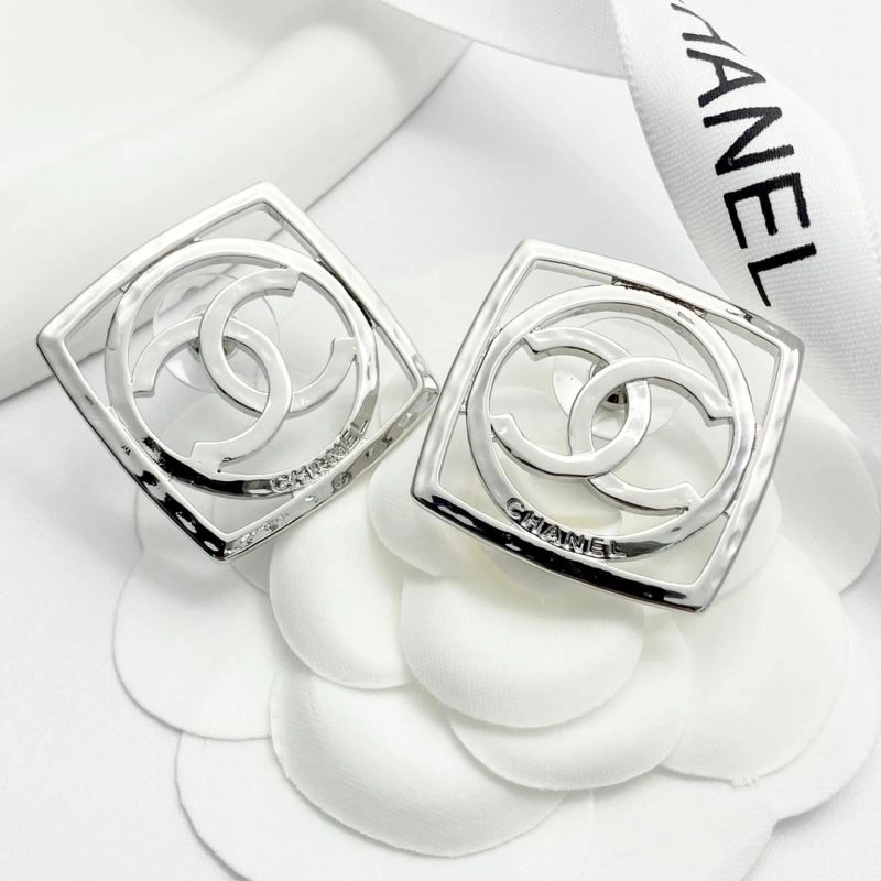 Youthful Chanel Earrings 226015