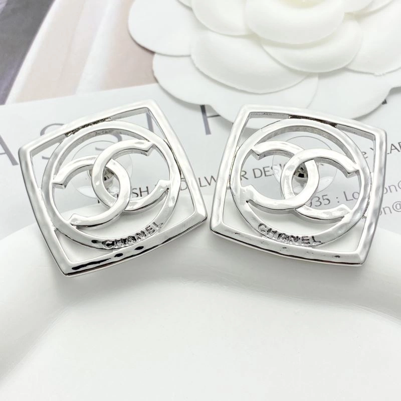 Youthful Chanel Earrings 226015