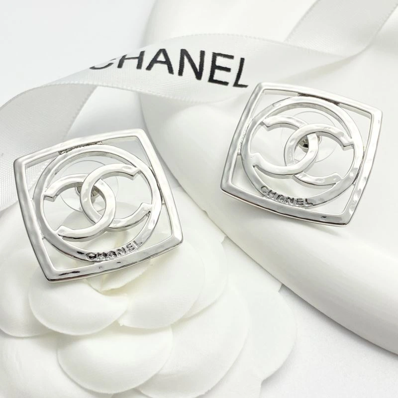 Youthful Chanel Earrings 226015