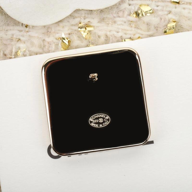 WrinkleFree Chanel Earrings 226021