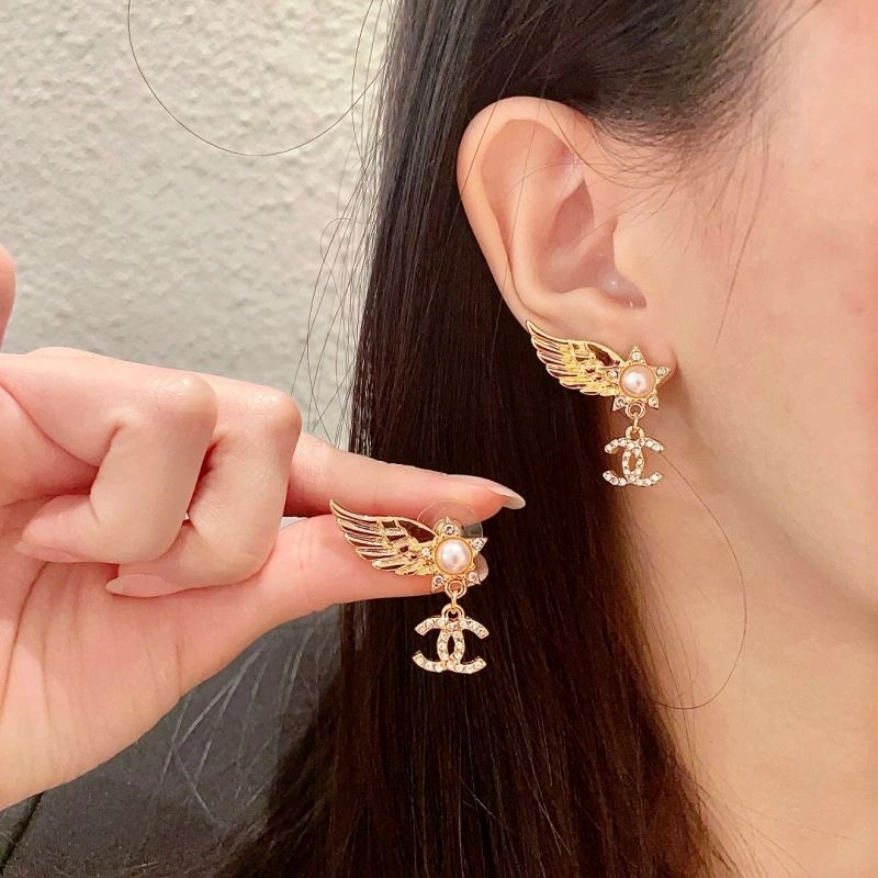 Modern Chanel Earrings 226004