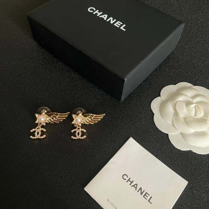 Modern Chanel Earrings 226004