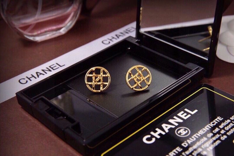 Stylish Chanel Earrings 225994