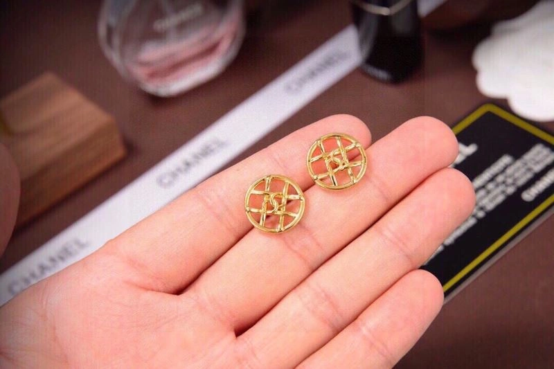 Stylish Chanel Earrings 225994