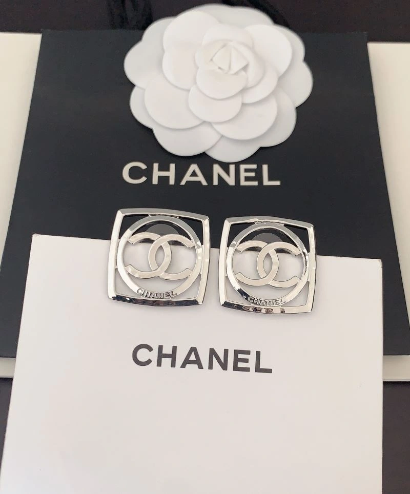 Reliable Chanel Earrings 225985