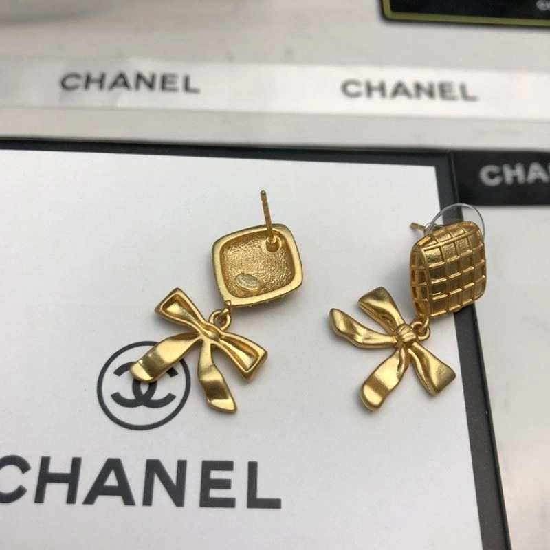 Chanel Earrings Lightweight 226061