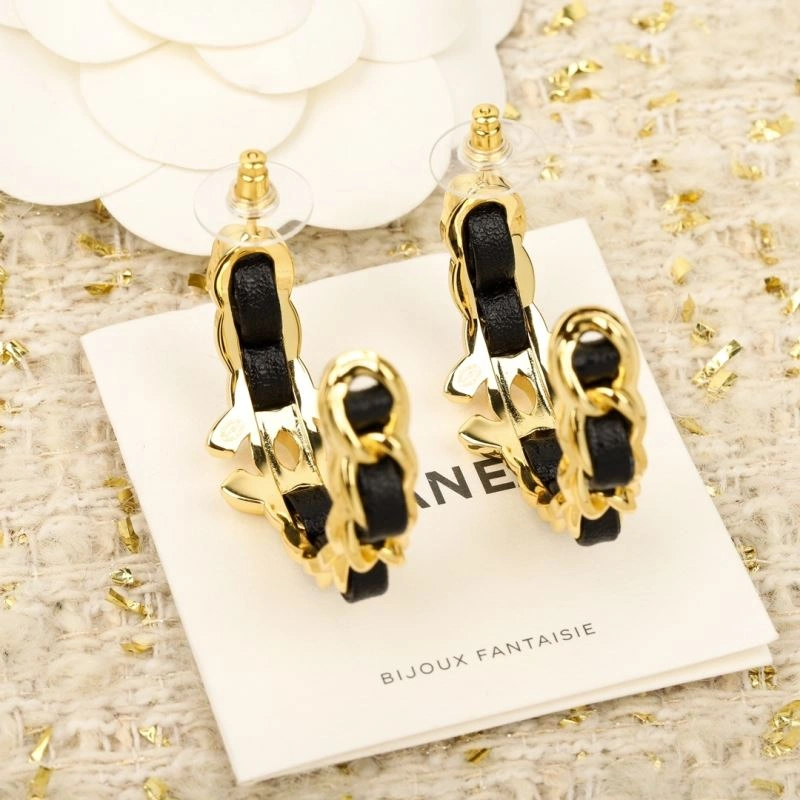 Chanel Earrings Comfortable 226089
