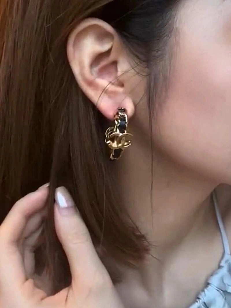 Chanel Earrings Comfortable 226089