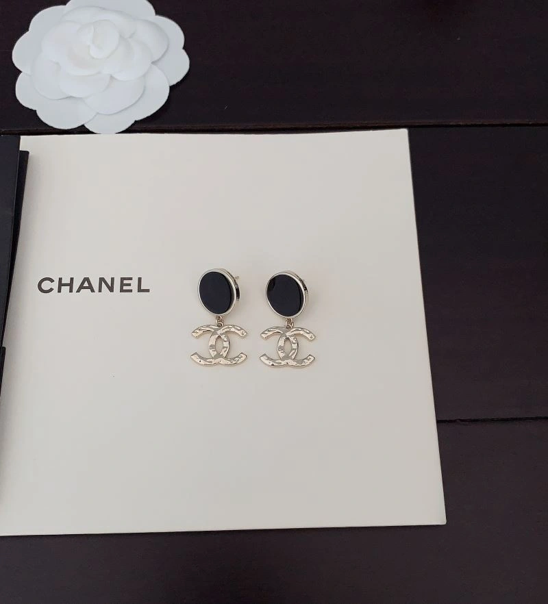 Chanel Earrings Elegant 225982