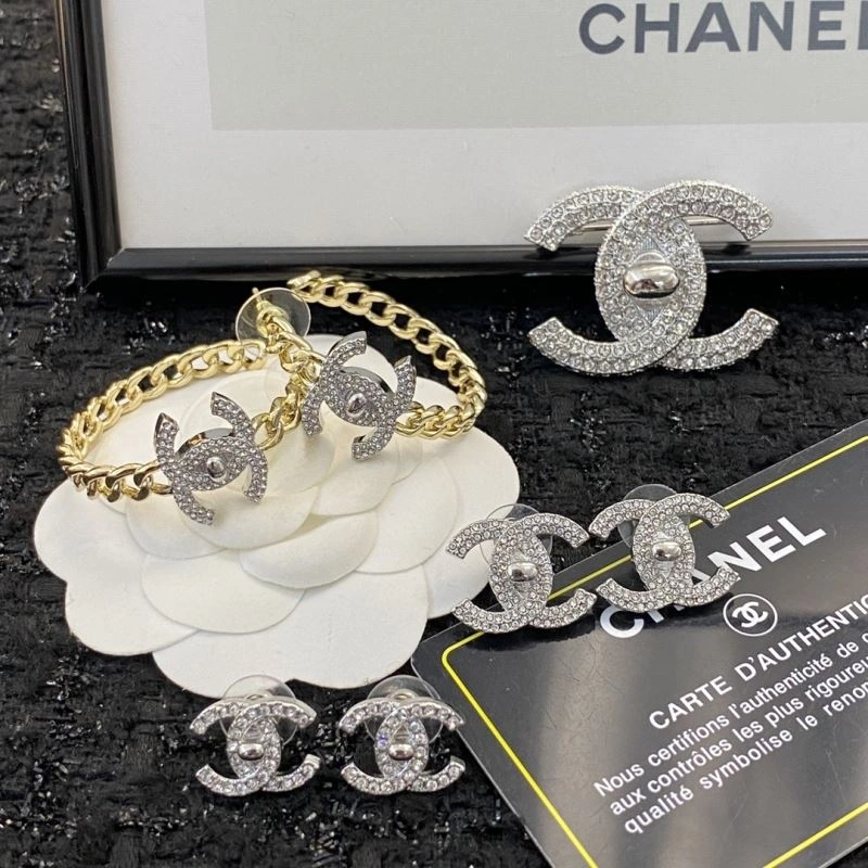 Chanel Earrings RelaxedFit 225987