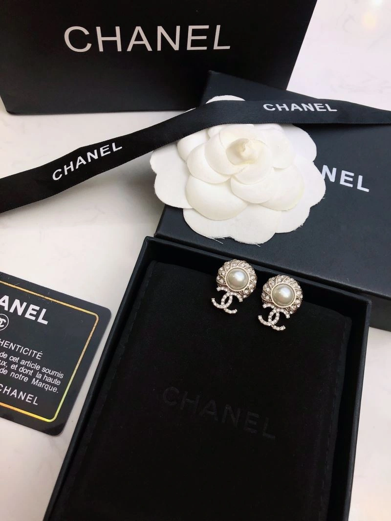 Chanel Earrings MoistureWicking 225974