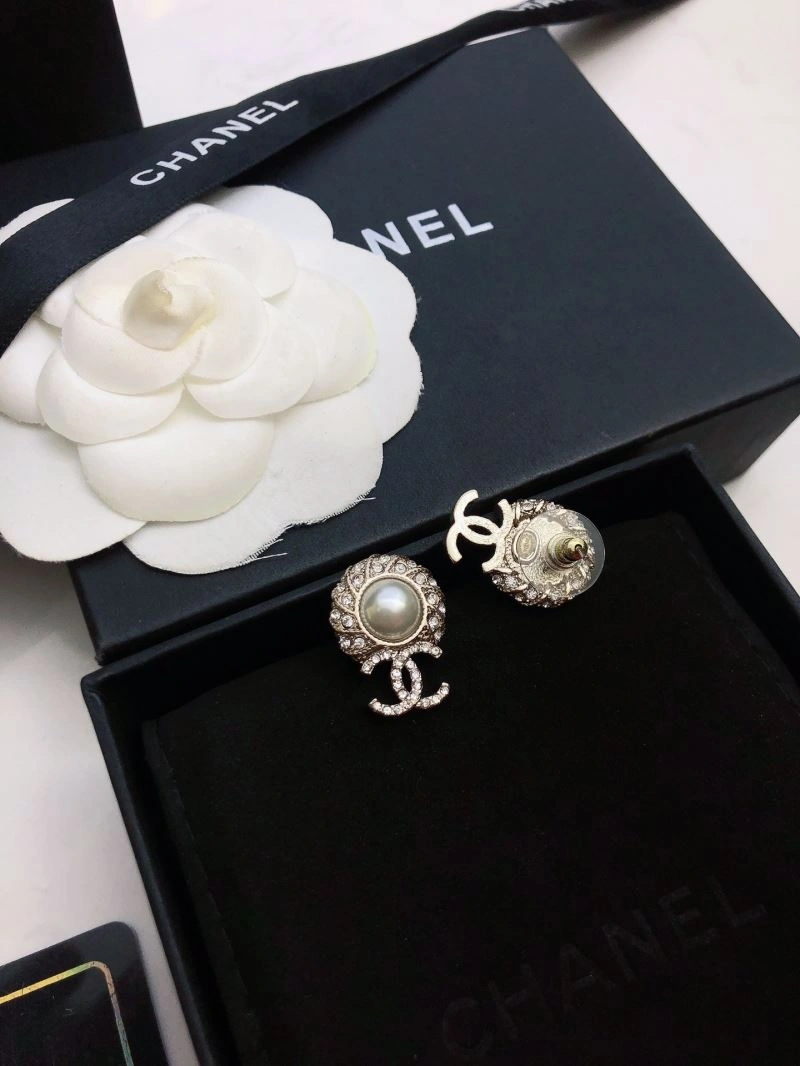 Chanel Earrings MoistureWicking 225974