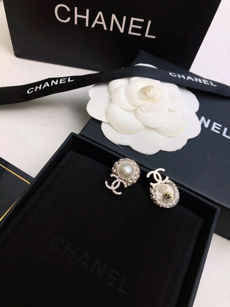 Chanel Earrings MoistureWicking 225974