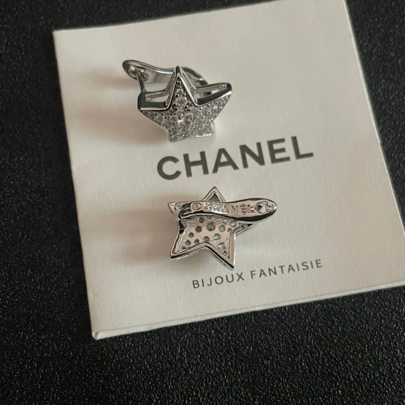Versatile Chanel Earrings 225977