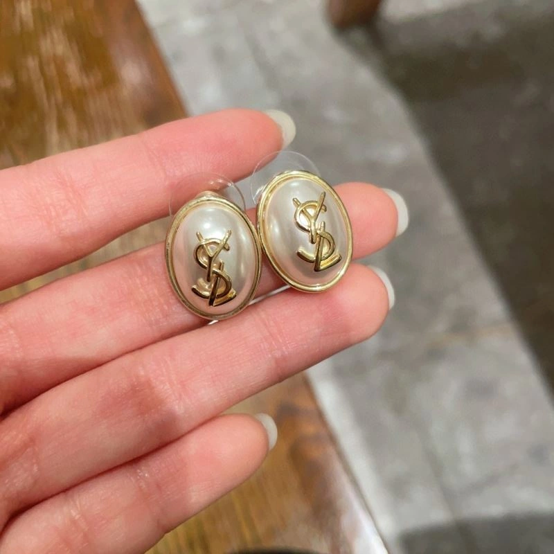 Chanel Earrings Reliable 225978