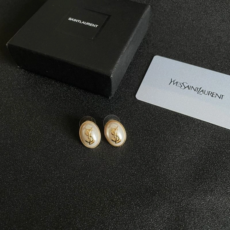 Chanel Earrings Reliable 225978