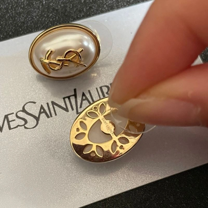 Chanel Earrings Reliable 225978
