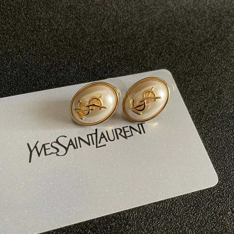 Chanel Earrings Reliable 225978