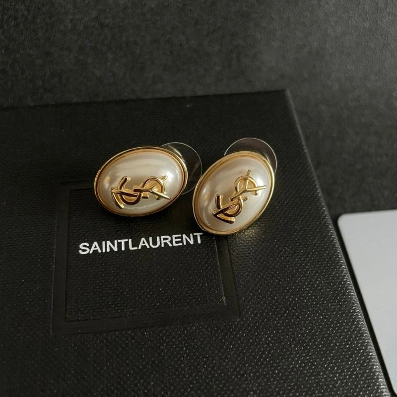 Chanel Earrings Reliable 225978