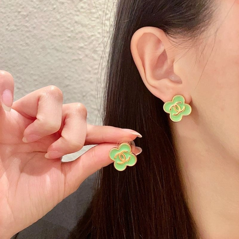 Breathable Chanel Earrings 225961