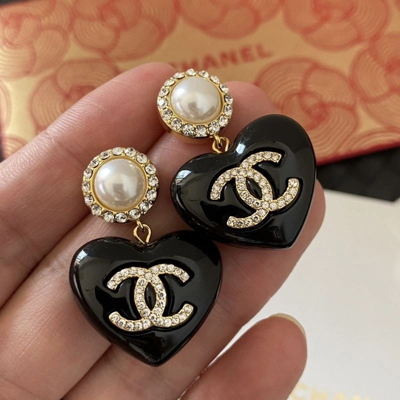 Chanel Earrings TimelessDesign 226008
