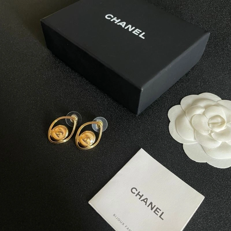 Chanel Earrings Refined 225971