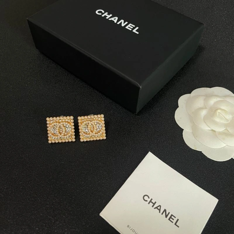 Chanel Earrings Unique 226014