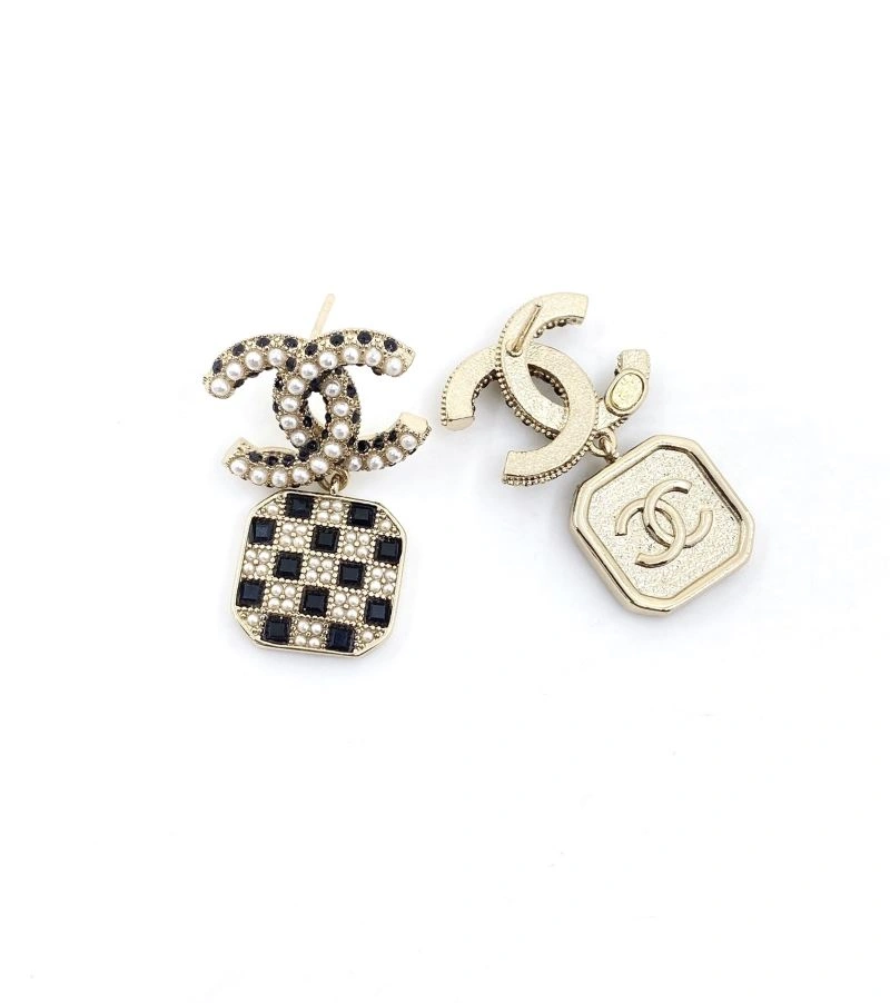 Chanel Earrings Supportive 225955