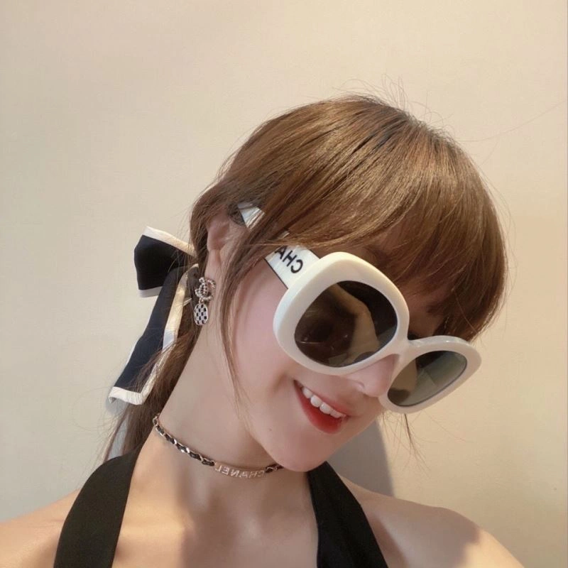 Chanel Earrings Supportive 225955