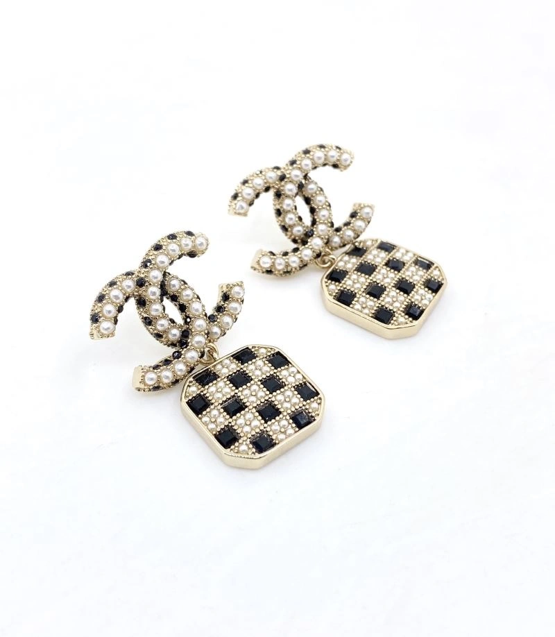 Chanel Earrings Supportive 225955