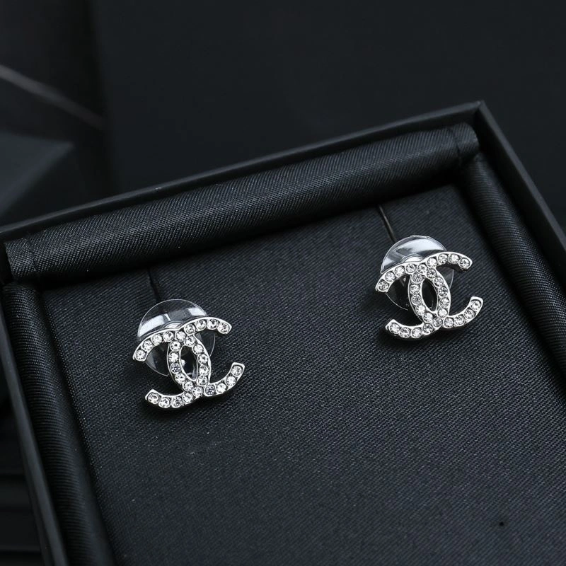 Chanel Earrings Lightweight 225944
