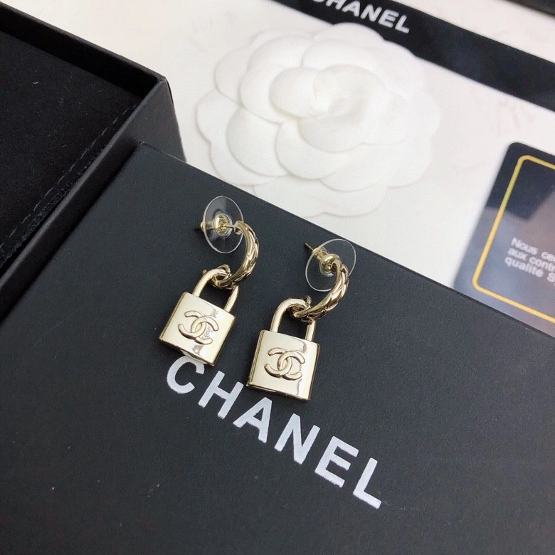 Chanel Earrings Durable 225969