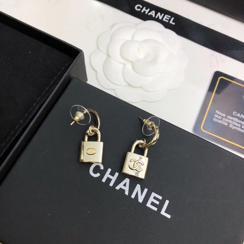 Chanel Earrings Durable 225969