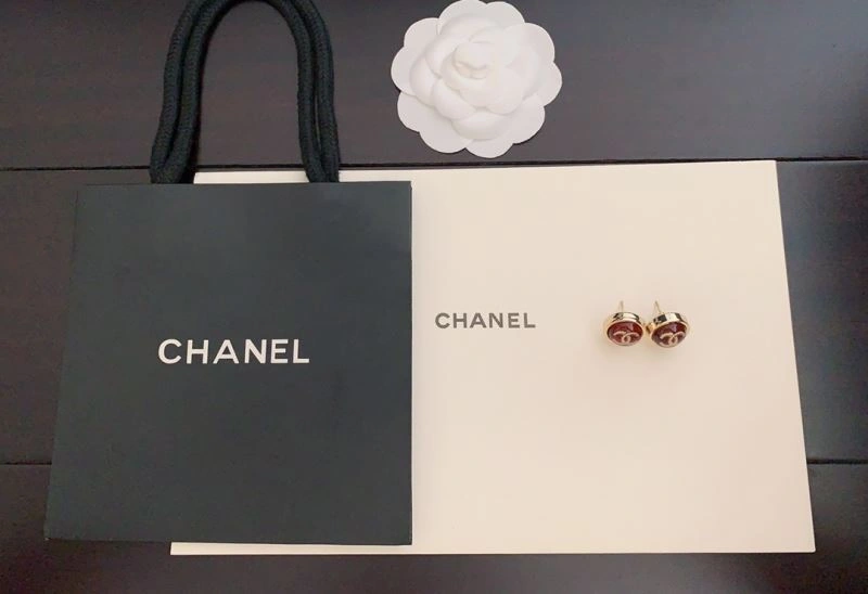 Stylish Chanel Earrings 225967