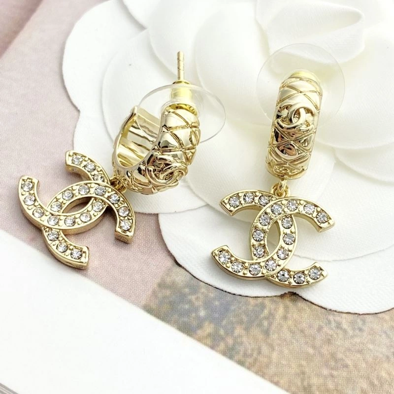 Affordable Chanel Earrings 225964
