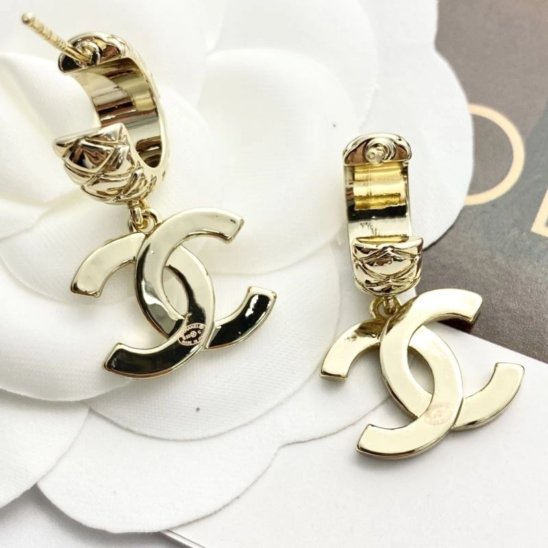Affordable Chanel Earrings 225964