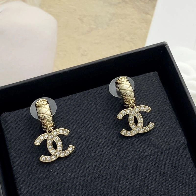 Affordable Chanel Earrings 225964