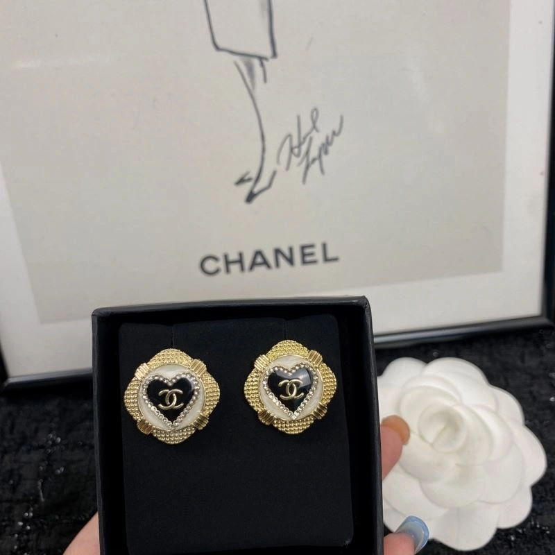 Chanel Earrings FreshLook 225905